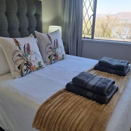 Waters View Villa, 5 Bedroom House 하트비스푸르트 외부 사진